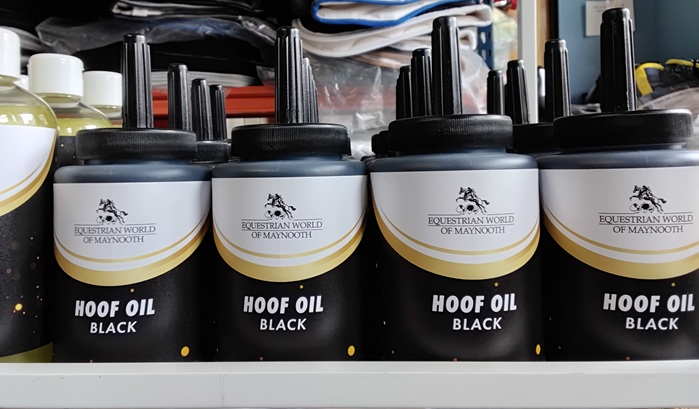 black-hoof-oil-2.jpg